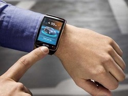 Jam Tangan Pintar Ini Bisa Dipakai untuk Memanggil Mobil BMW