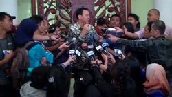 Proyek Keruk Sungai, Ahok: Itu Tipu Menipu
