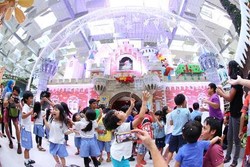 Salju & 4 Hal Seru Saat Liburan Natal di Singapura