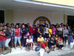 Puluhan Calon TKI ini Riang Dipulangkan setelah Gagal ke Luar Negeri