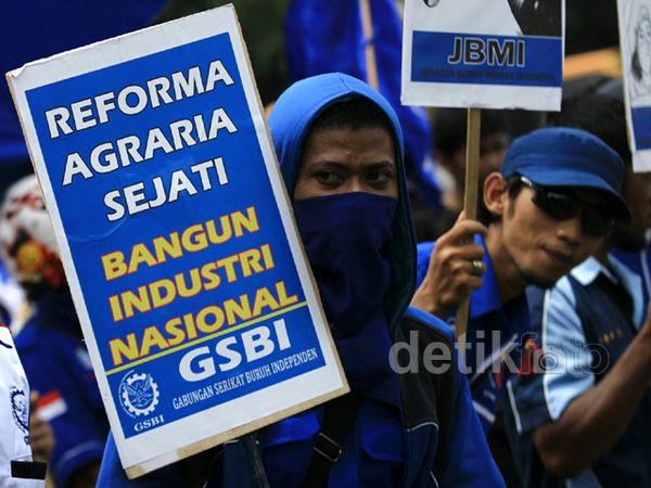 Buruh Migran Demo di Istana