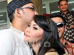 Sandy Tumiwa: Tak Baik Lelaki Dewasa Hidup Sendiri