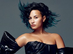 Foto Bugil Kim Kardashian Inspirasi Demi Lovato untuk Cintai Bokongnya