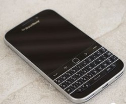 BlackBerry Classic Resmi Diluncurkan
