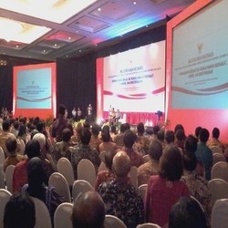 Ada yang Nyinyir Jokowi Gelar Pertemuan di Hotel, Ini Kata Menteri Yuddy