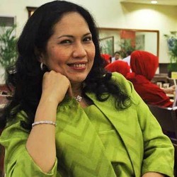 Istri Bos Dicap Boros, Ini Kata Istri Dirut Telkomsel