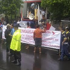 Karyawan MPM Finance di Malang Demo Tuntut Hak-haknya