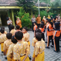 Aktivitas Sekolah Normal, Polisi Imbau Siswa Hati-hati pada Orang Asing