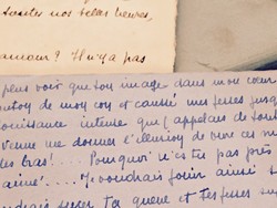 Penerbit Fifty Shades of Grey Beli Surat-surat Erotis dari Era 1920