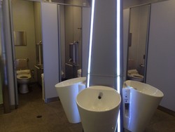 Toilet Stasiun di Jepang Seperti Toilet Hotel Bintang 5