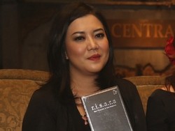 Kisah Risa Saraswati Ajak Teman Hantunya Pulang Kampung ke Belanda