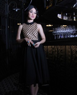 Cerita Andien yang Buat Heboh Saat Pakai Tas Pasar di New York Fashion Week