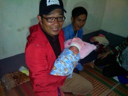 Kisah Mencekam Bayi yang Lahir di Tengah Terjangan Angin Puting Beliung