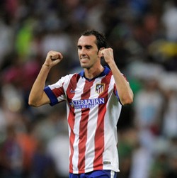 Santer Dikaitkan dengan MU, Godin Masih Amat Betah di Atletico