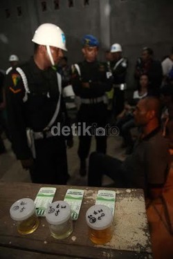 PM dan Provost Turun Tangan di Penggerebekan Miras Jl Swadaya Cawang