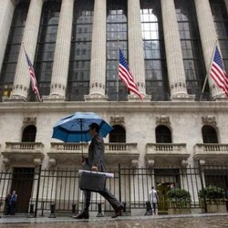 Wall Street Hijau 3 Hari Berturut-turut