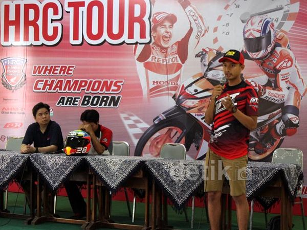 Tour HRC di SMKN 4 Semarang