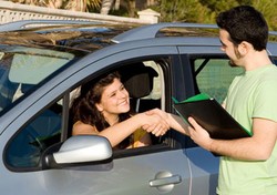 Cara Agar Liburan Nyaman dengan Mobil Sewaan