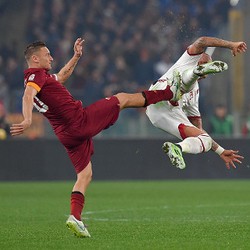 Diego Lopez dan Pertahanan Ultra Milan Buat Roma Tak Mampu Cetak Gol