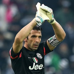 Buffon: Napoli Klub 10 Besar Eropa