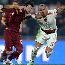 Roma Ditahan Imbang 10 Pemain Milan