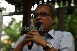 Hajri Sudahi Gojekan dengan Bambang Soesatyo