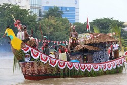 Warna-warni Perahu Hias Bikin HUT Kodam Iskandar Muda Jadi Semarak