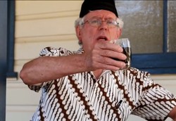 Pak Sardi alias Dr George Quinn di Balik Kehebohan Video Sri Ngilang