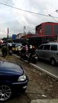 Ada Acara Klub Angkot Monster, Kawasan Puncak Macet Diberlakukan Satu Arah