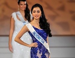 Bukan dengan Ucapan, Ini Cara Elfin Pertiwi Nyatakan Cinta ke Ibunda