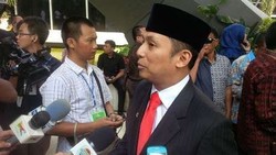Nico Siahaan Menikmati Masa Reses Sebagai Anggota Legislatif