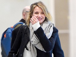 Selamat! Cameron Diaz Resmi Tunangan dengan Rocker Benji Madden