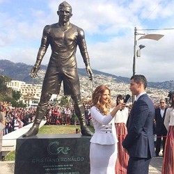 Patung Ereksi Ronaldo Diresmikan di Madeira