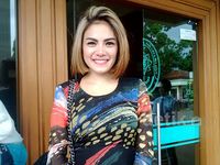 Nikita Mirzani Tampil Lebih Tertutup di Persidangan