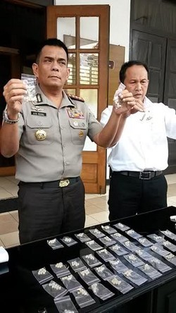 Pil Ekstasi Asal Malaysia Diedarkan di Bandung untuk Pesta Tahun Baru