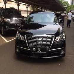 Mobil Dinas Rusak, Menko Sofyan Dipinjami yang Lebih Keren