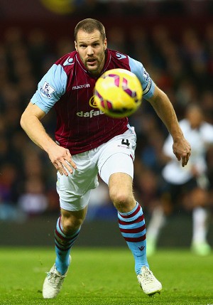 Kontrak Segera Habis, Vlaar Bakal Bergabung dengan MU?