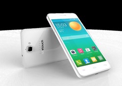 Ini Alasan Mengapa Alcatel Onetouch Flash Jadi Smartphone Selfie Terbaik