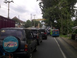 Ini Kata Menhub Jonan Soal Konvoi Angkot Monster di Puncak yang Bikin Macet