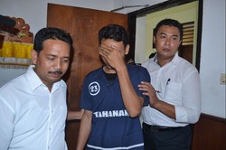 Sebar Video Mesum Bareng Pacar, Pemuda ini Dibekuk Polisi