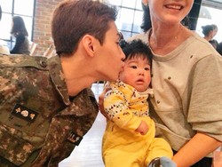 Gemes Lihat Bayi, Henry Lau Ingin Jadi Ayah