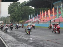 Balapan Yamaha R25 ala Komunitas