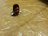 Banjir Sedada Rendam Dayeuhkolot Bandung