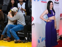 Ashton Kutcher Cium Mesra Mila Kunis, Ariana Grande Seksi Serba Hitam