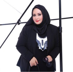 Hannie Hananto dan Pengalaman Diminta Inneke Koesherawati Desain Baju