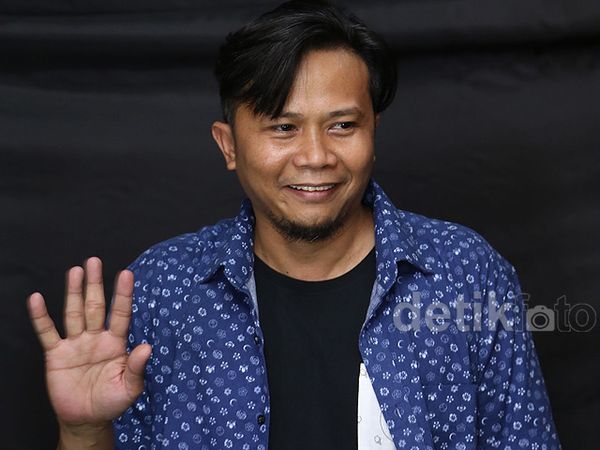 Reza Umumkan Hengkang dari NOAH