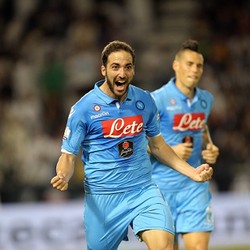 Higuain: Bukti Bahwa Napoli Bisa Kalahkan Siapapun