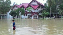 Banjir Parah di Aceh Timur, Jalan Banda Aceh-Medan Hanya Bisa Dilalui Bus