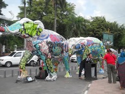 Selain Plang Legendaris Malioboro, Ada Juga Patung Gajah Jadi Sasaran Berfoto