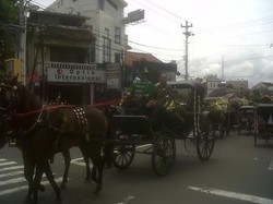 Tiru Seperti di Inggris, Wisata ke Yogya Kini Bisa Naik Kereta Wisata Kencana Megah